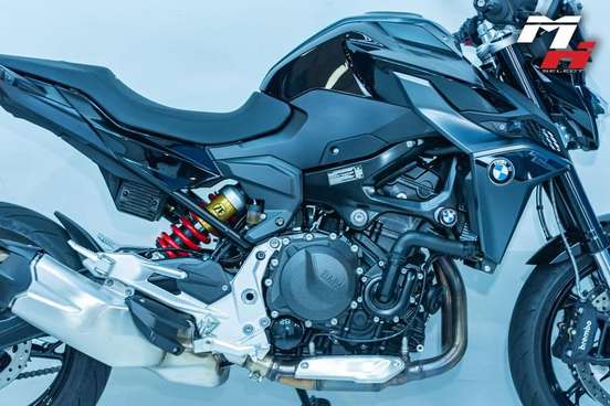 BMW-F 900 R SPORT PLUS-2025