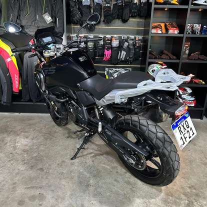 BMW-G 310 R-2022