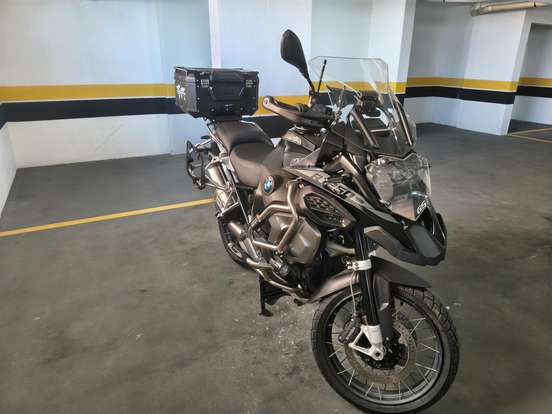 BMW-R 1250 GS TRIPLE BLACK-2024