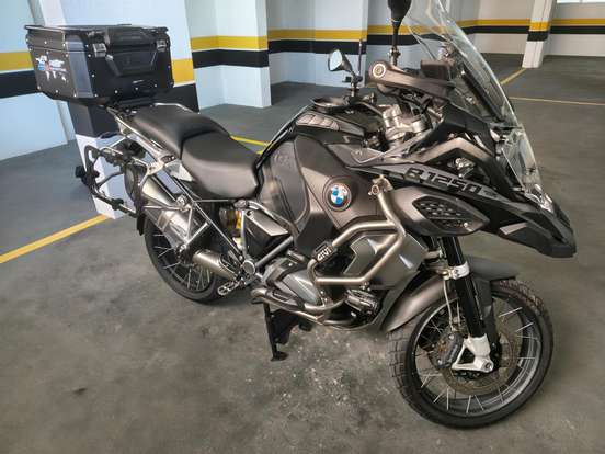 BMW-R 1250 GS TRIPLE BLACK-2024