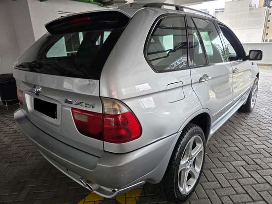 BMW-X5-4.4 SPORT 4X4 V8 32V GASOLINA 4P AUTOMÁTICO BMW-X5-2001