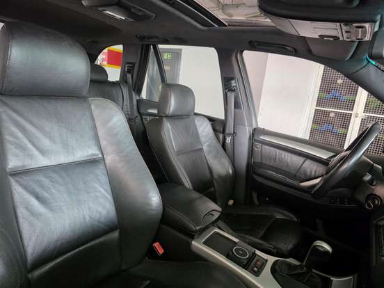 BMW-X5-4.4 SPORT 4X4 V8 32V GASOLINA 4P AUTOMÁTICO BMW-X5-2001