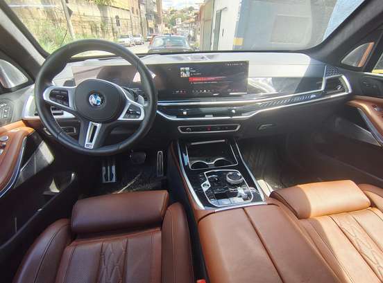 BMW-X7-4.4 V8 GASOLINA M60i STEPTRONIC BMW-X7-2024