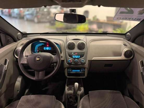 CHEVROLET-AGILE-2011