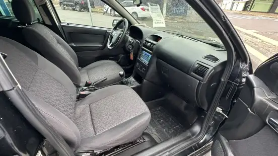 CHEVROLET-ASTRA-2004