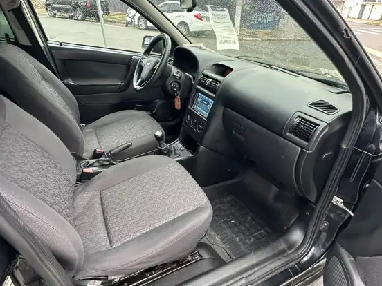 CHEVROLET-ASTRA-1.8 MPFI COMFORT SEDAN 8V ÁLCOOL 4P MANUAL CHEVROLET-ASTRA-2004