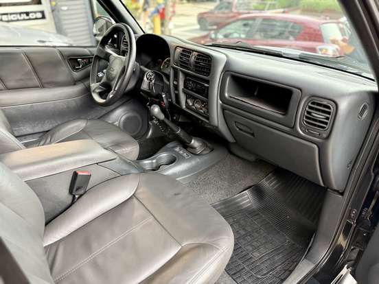 CHEVROLET-BLAZER-2004