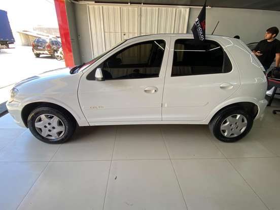 CHEVROLET-CELTA-2012