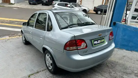 CHEVROLET-CLASSIC-2011