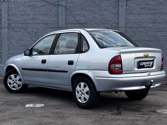 CHEVROLET-CLASSIC-2010