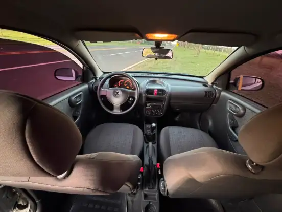 CHEVROLET-CORSA-2011