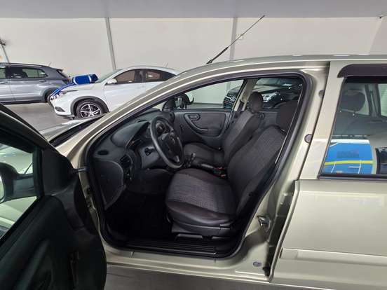 CHEVROLET-CORSA-2011