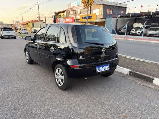 CHEVROLET-CORSA-2012