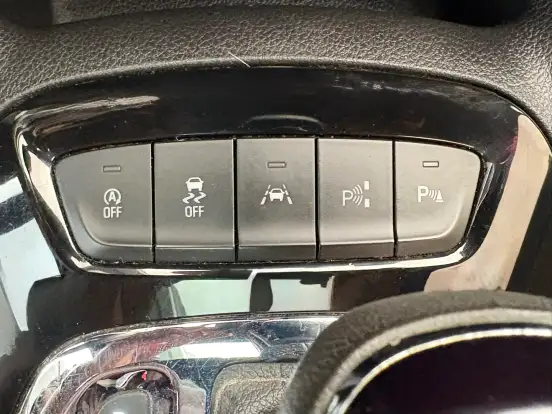 CHEVROLET-CRUZE-2020