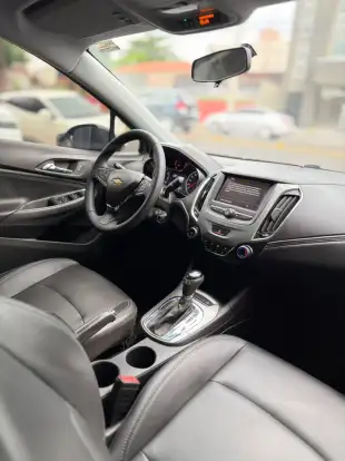 CHEVROLET-CRUZE-2019