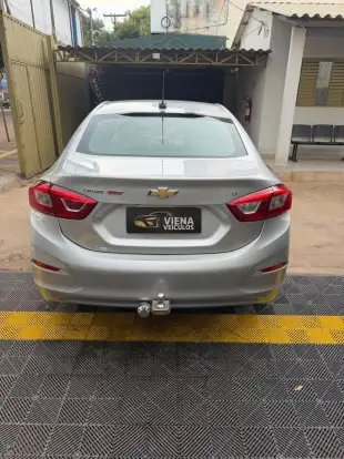 CHEVROLET-CRUZE-2017