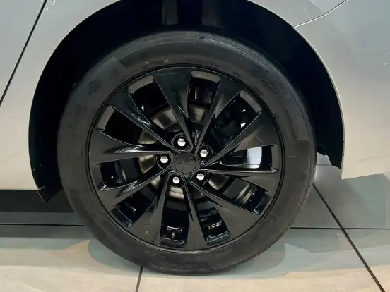 CHEVROLET-CRUZE-2019