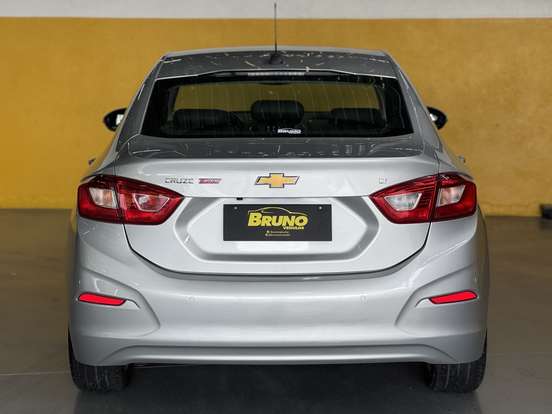 CHEVROLET-CRUZE-2019