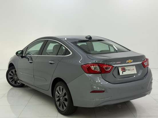 CHEVROLET-CRUZE-2017