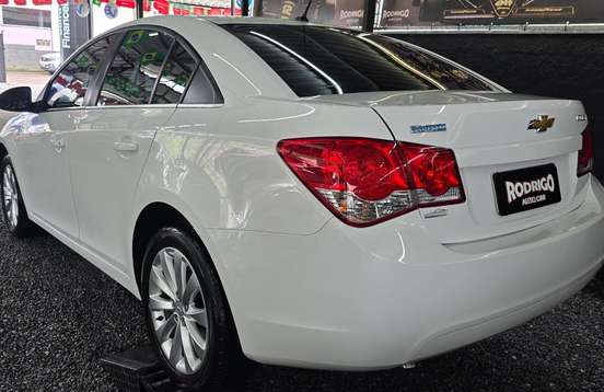 CHEVROLET-CRUZE-2015