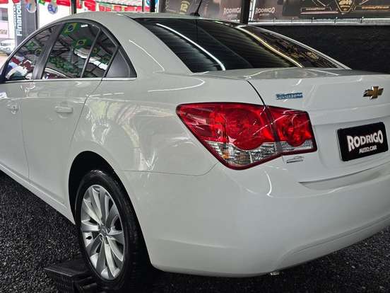 CHEVROLET-CRUZE-1.8 LT 16V FLEX 4P AUTOMÁTICO CHEVROLET-CRUZE-2015
