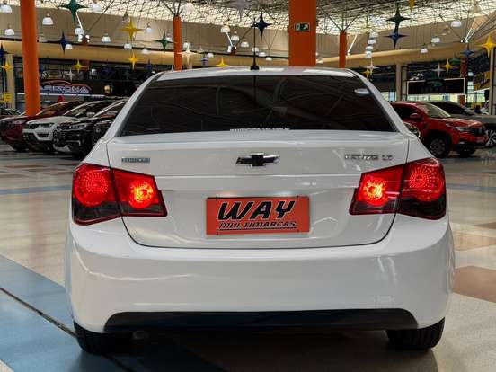 CHEVROLET-CRUZE-2013