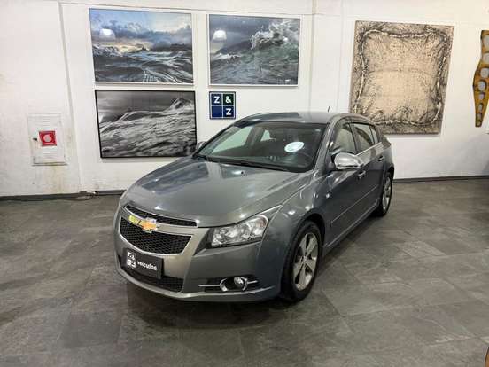 CHEVROLET-CRUZE-2013