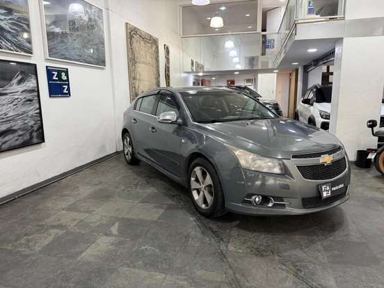 CHEVROLET-CRUZE-2013