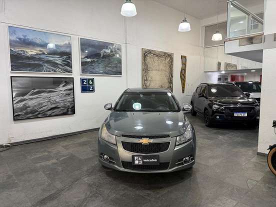 CHEVROLET-CRUZE-2013