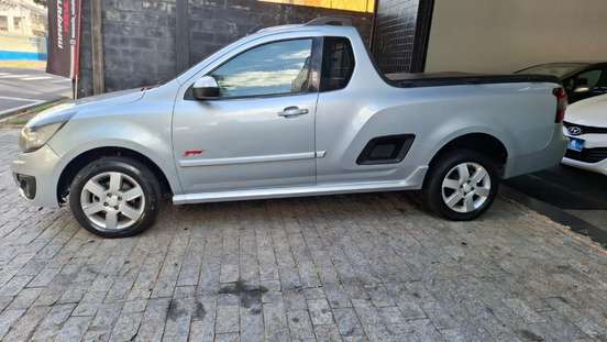 CHEVROLET-MONTANA-2010