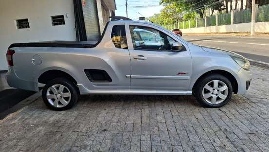 CHEVROLET-MONTANA-2010