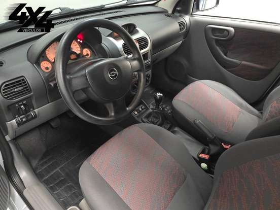 CHEVROLET-MONTANA-1.8 SPORT CS 8V FLEX 2P MANUAL CHEVROLET-MONTANA-2004