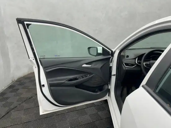 CHEVROLET-ONIX-2024