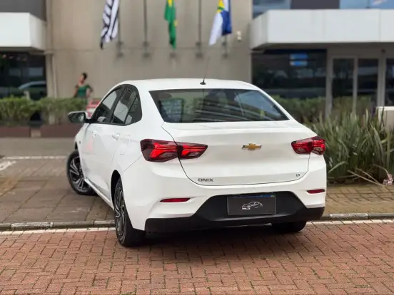 CHEVROLET-ONIX-2020