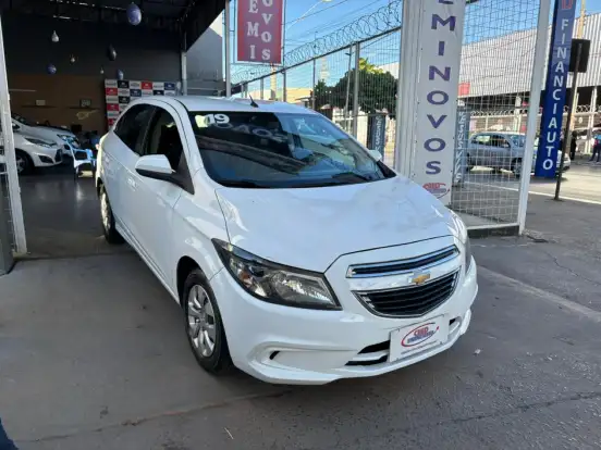 CHEVROLET-ONIX-2019