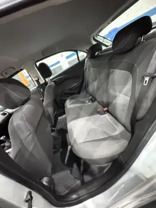 CHEVROLET-ONIX-2017
