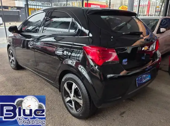 CHEVROLET-ONIX-2016