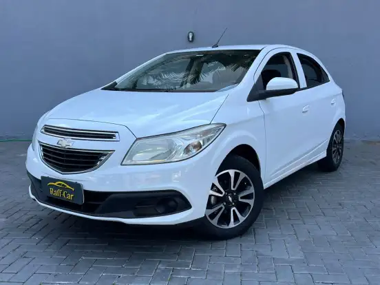 CHEVROLET-ONIX-2013