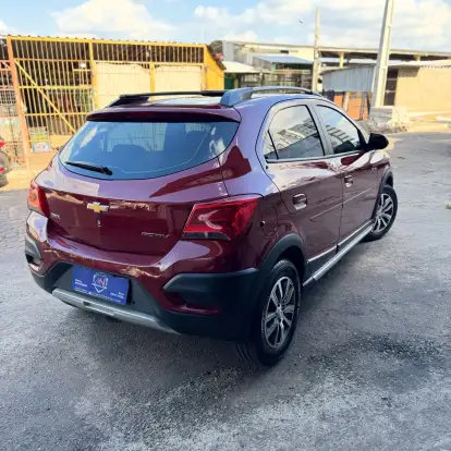CHEVROLET-ONIX-2016