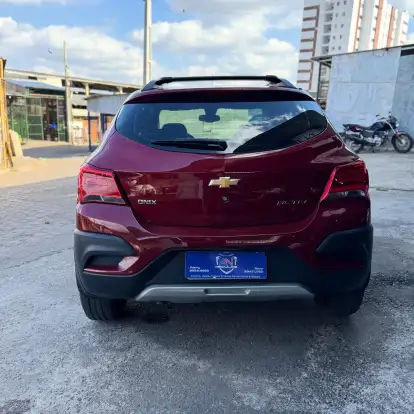 CHEVROLET-ONIX-2016