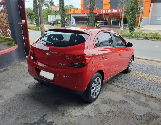 CHEVROLET-ONIX-2015