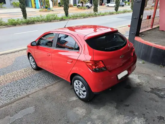CHEVROLET-ONIX-2015