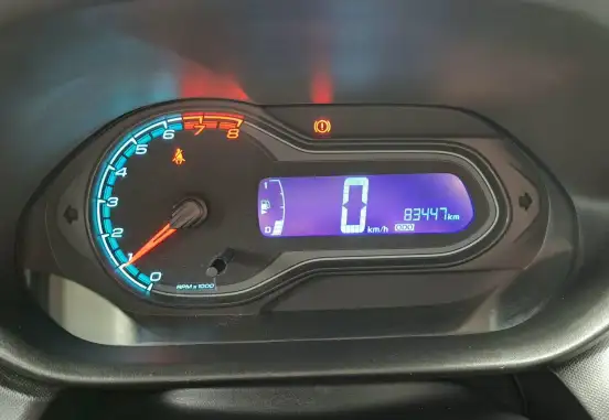 CHEVROLET-ONIX-2015