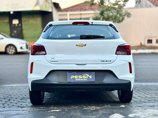 CHEVROLET-ONIX-2023