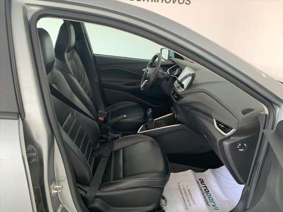 CHEVROLET-ONIX-2024