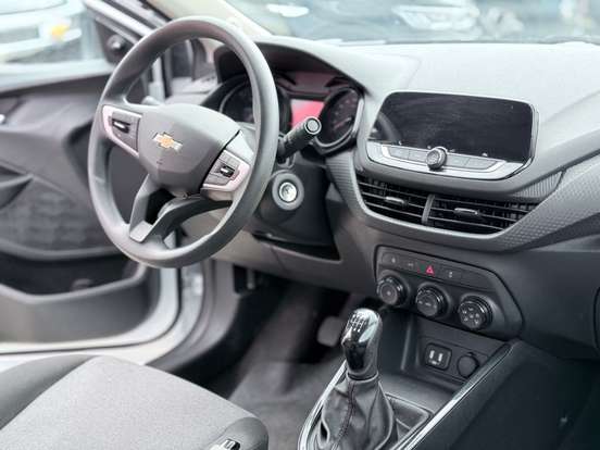 CHEVROLET-ONIX-2024
