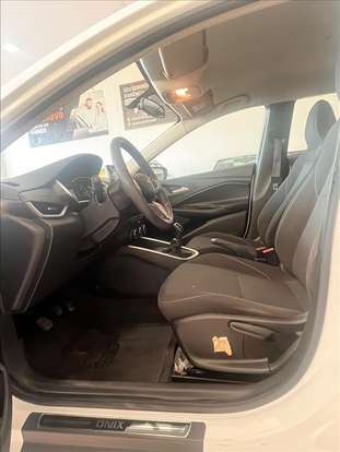 CHEVROLET-ONIX-2022