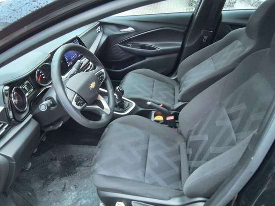 CHEVROLET-ONIX-1.0 FLEX PLUS MANUAL CHEVROLET-ONIX-2025