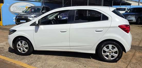 CHEVROLET-ONIX-2019