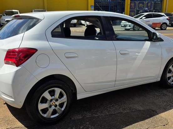 CHEVROLET-ONIX-1.0 MPFI JOY 8V FLEX 4P MANUAL CHEVROLET-ONIX-2019